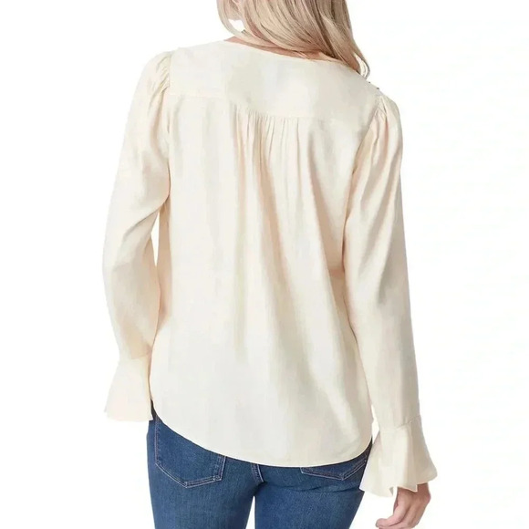 Jessica Simpson Women’s Cecily Long Sleeve Crepe Top - Picture 2 of 8
